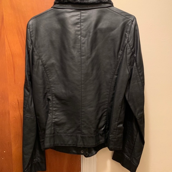 Jacket - Picture 3 of 5